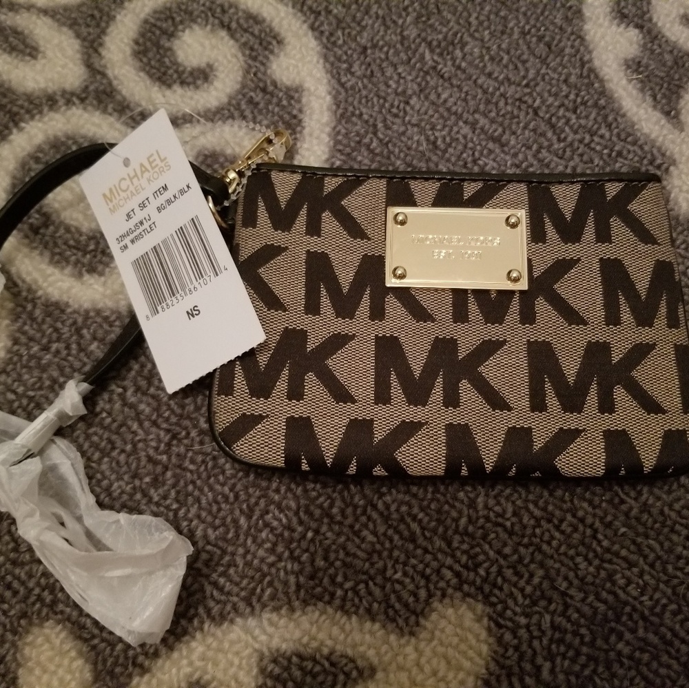 MK wristlet